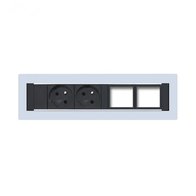 Horká Nabídka Konfigurovatelný pevný panel, 2x el. zásuvka, 2x volný slot pro 2 až 4 konektory - KPP 4