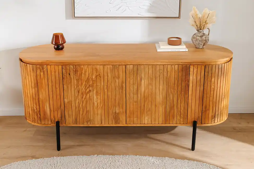 Masivní komoda Astoria s lamelovým designem 160 cm Výprodej
