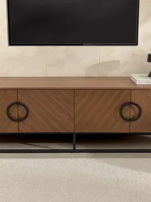Moderní TV stolek do obývacího pokoje Crotone ořech 180cm Levný