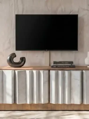 Masivní TV komoda Prizma s 3D hliníkovými dvířky 150 cm Originální