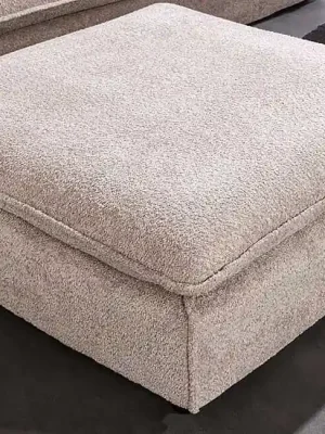 Kup Teď Taburet Heaven šampaňská béžová bouclé 100x100cm