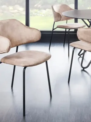 Novinka Designová jídelní židle Blois šampaňská samet