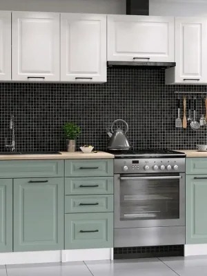 Aktuální Kuchyňská linka Ilona 240/180 bílá/sv.zelená MAT