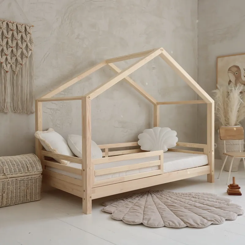 Masivní dětská postel Housebed Fello - 80 x 190 cm / přírodní Dokud Zásoby Vydrží